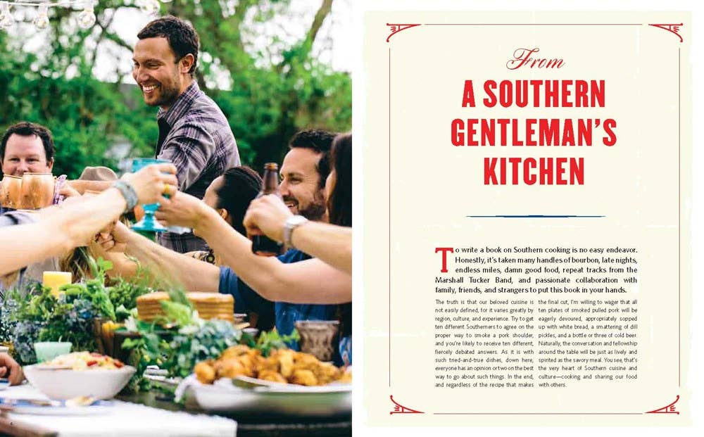 Southern Living A Southern Gentleman's Kitchen by Matt Moore: Hardcover / 10.5 in H | 8.5 in W / 288